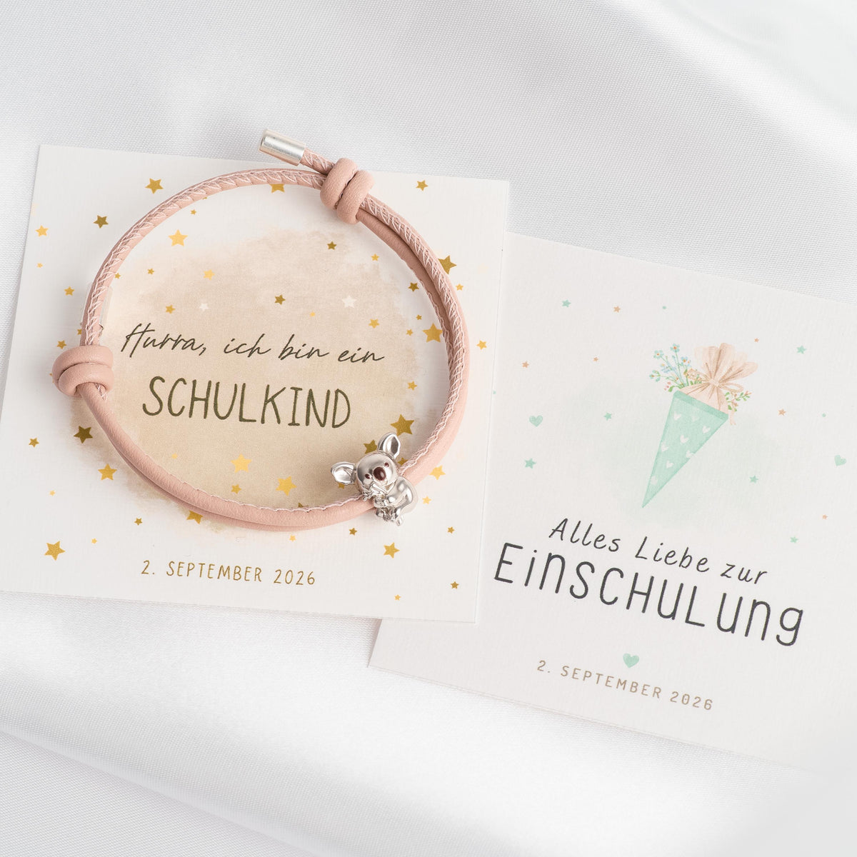 Rosa Lederarmband mit Koala-Anhänger aus 925 Silber, Nahaufnahme des Anhängers