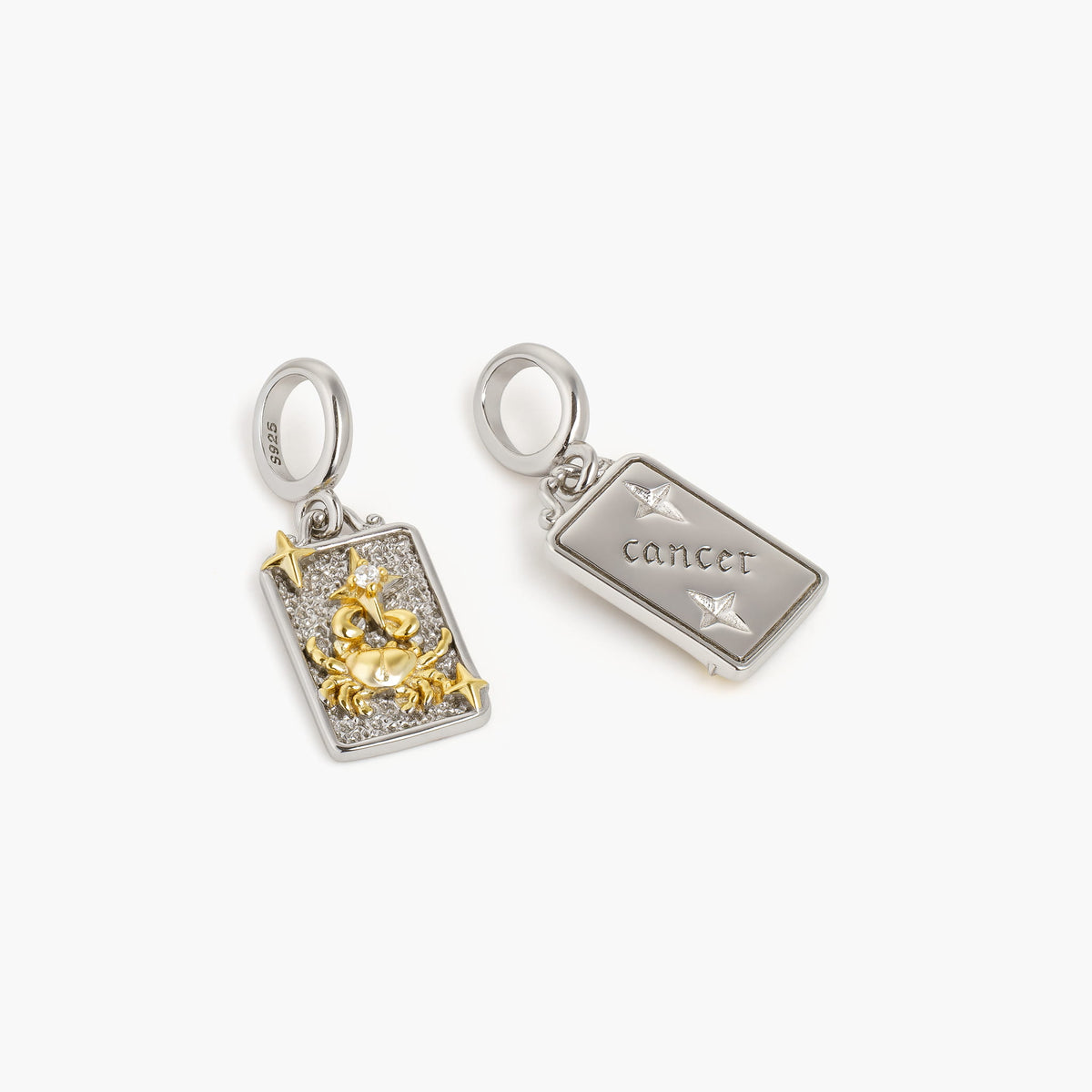 Silberner Sternzeichen-Anhänger Krebs mit goldenem Krebs-Motiv und Gravur "Cancer" auf der Rückseite