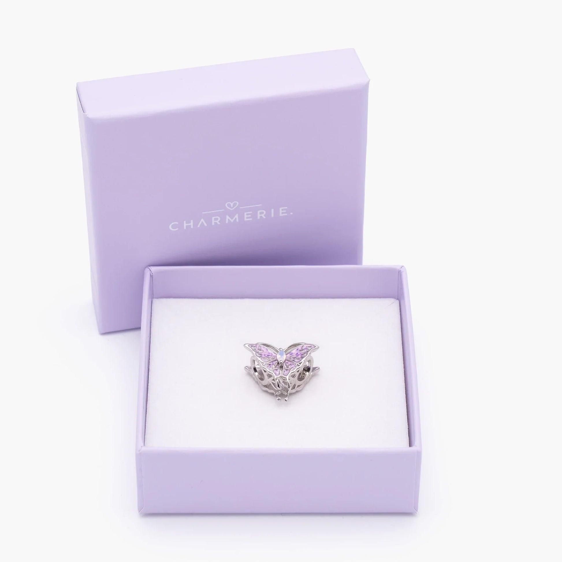 Lila Schmetterling Charm mit Opaleffektstein aus 925 Sterling-Silber in Charmerie Geschenkbox