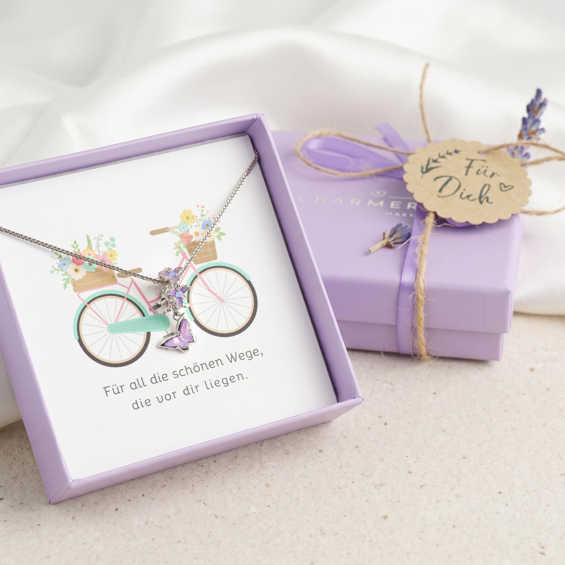Kette mit lila Schmetterling-Anhänger aus 925 Silber, Geschenkkarte mit Fahrrad- und Blumenkorb-Motiv "Für all die schönen Wege, die vor dir liegen"