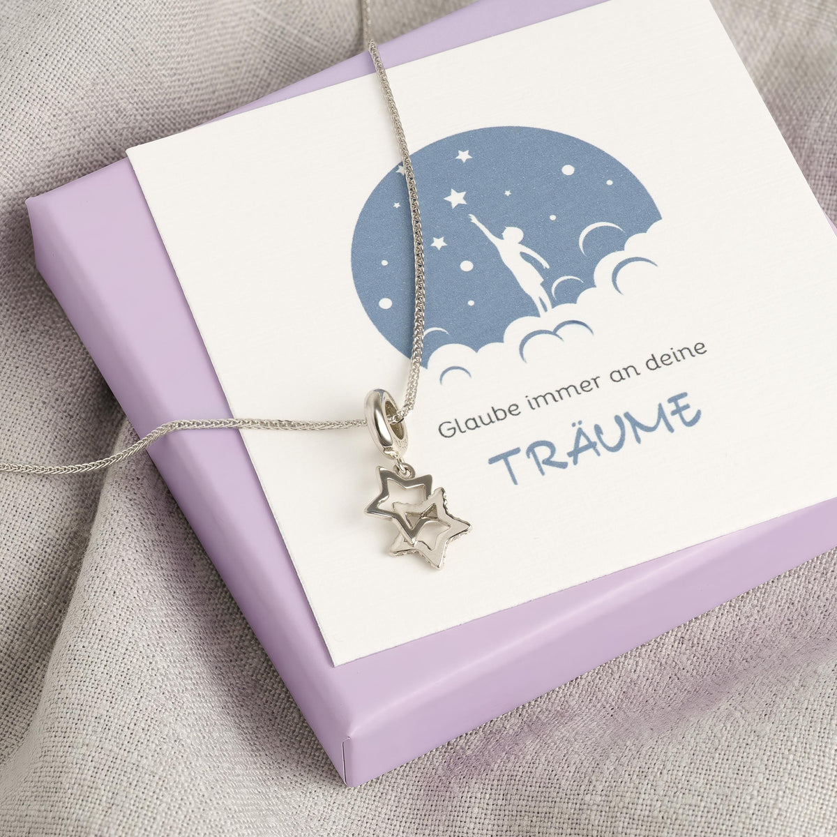 Kette mit Stern-Anhänger aus 925 Silber in Geschenkbox, Geschenkkarte "Glaube immer an deine Träume"