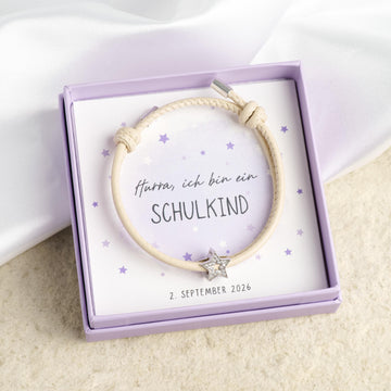 Beiges geflochtenes Lederarmband mit Stern-Charm aus 925 Silber, Geschenkkarte "Hurra, ich bin ein Schulkind", 2. September 2026