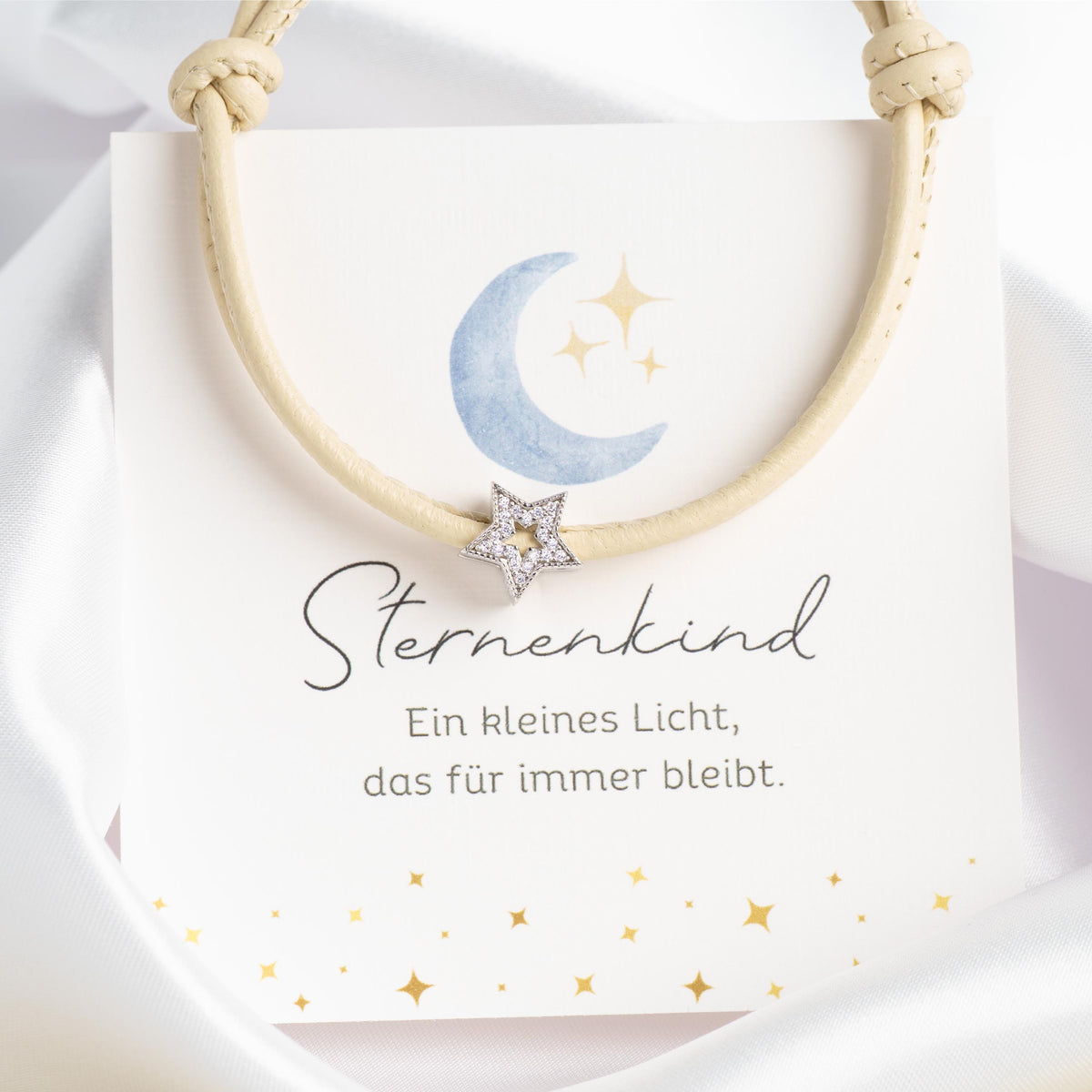 Beiges Lederarmband mit Stern-Charm aus 925 Silber, Geschenkkarte "Sternenkind – ein kleines Licht, das für immer bleibt"